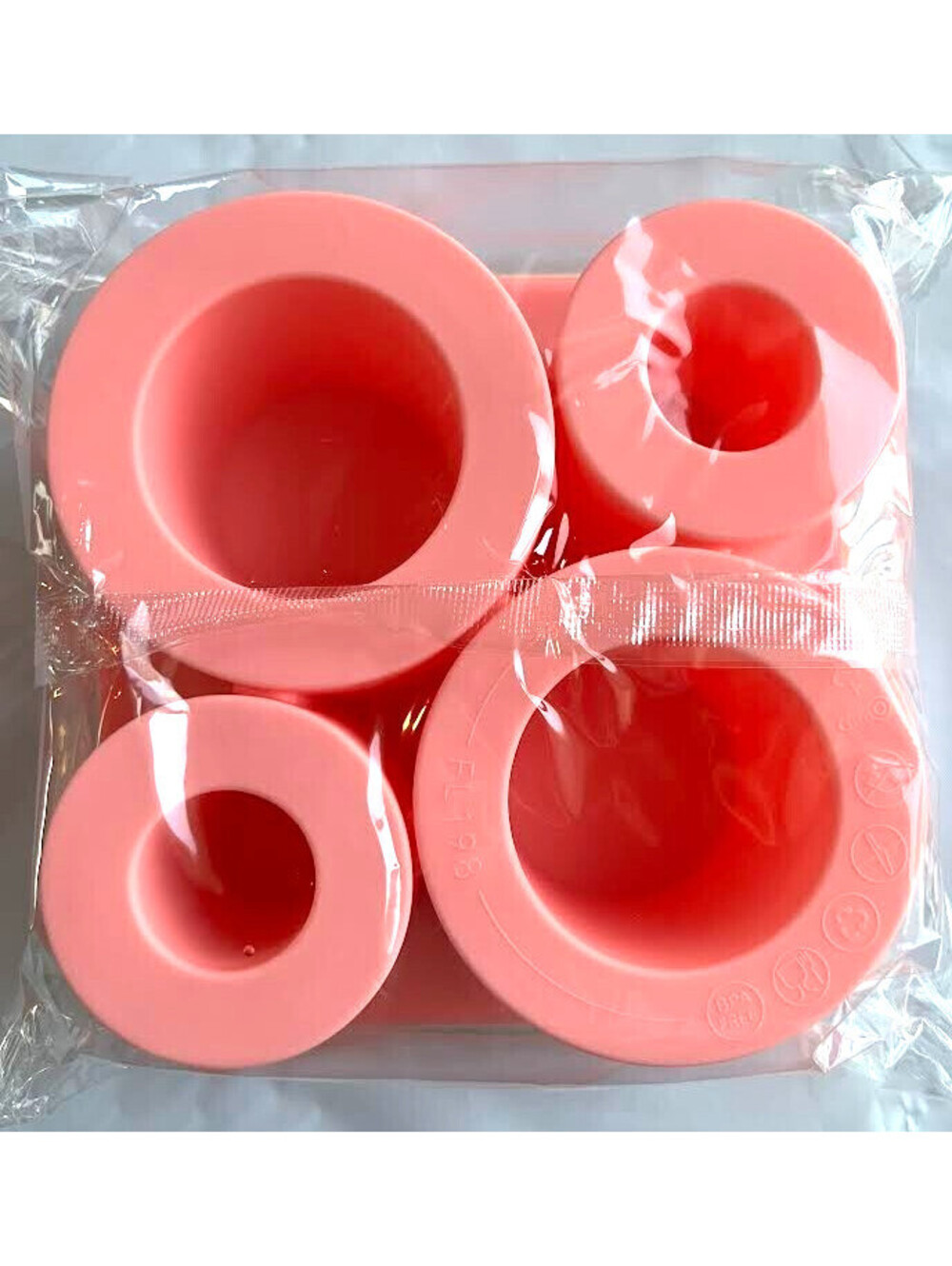 Round Silicone Ice Cube Molds-Pink With Sealable Silicone Cover *NEW IN PACKAGE*